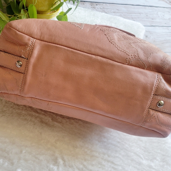 Coach Madison Maggie Shoulder Bag in Antique Rose - Picture 12 of 13